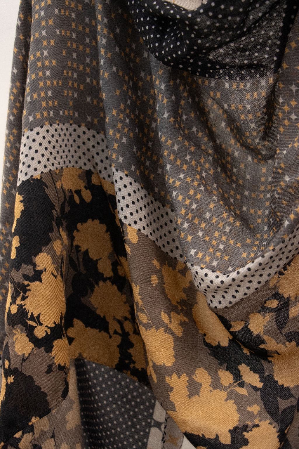 Pashmina Cachemire e Seta nera