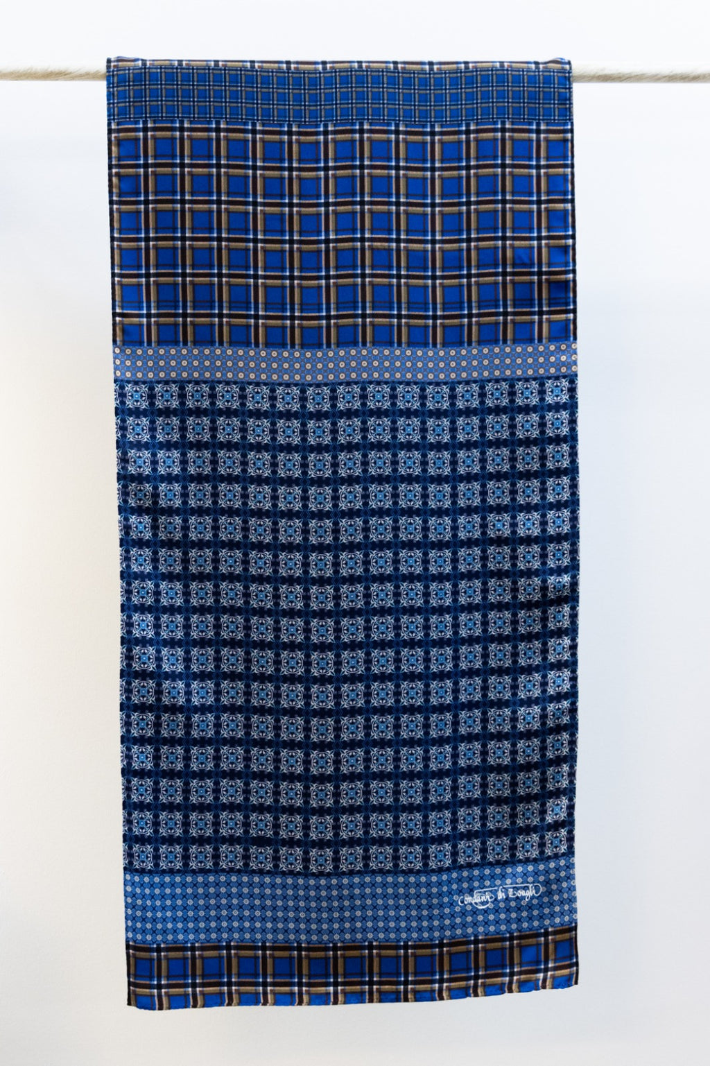 Sciarpa classica in Twill di Pura Seta