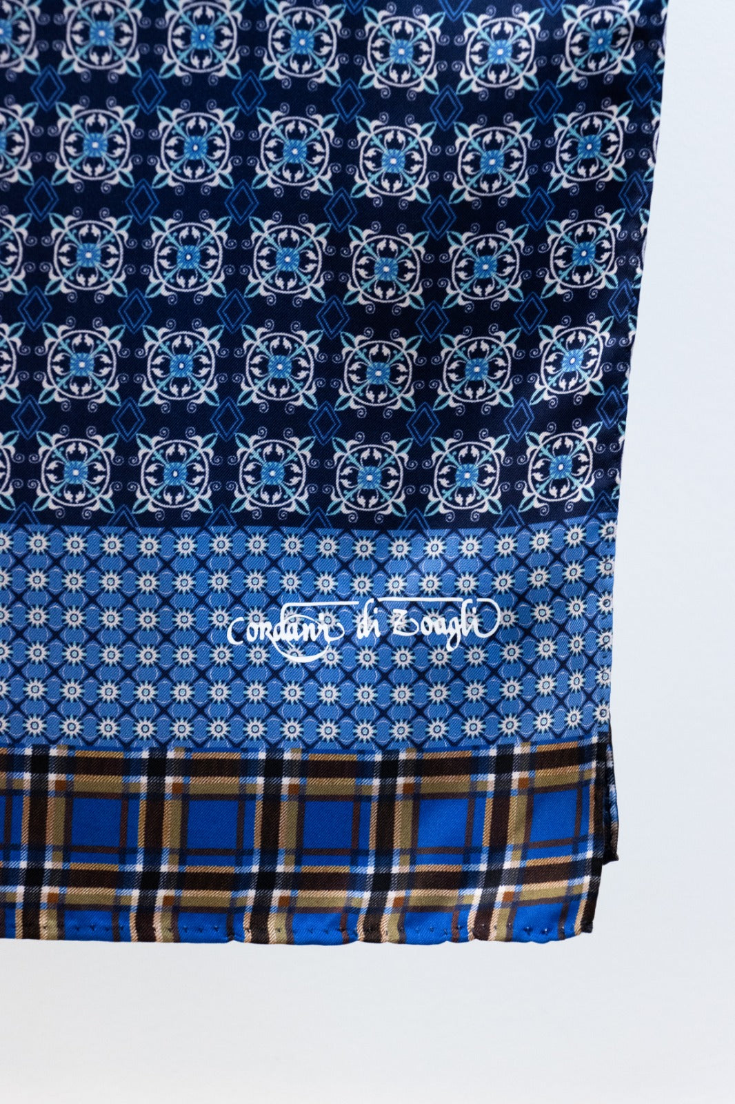 Sciarpa classica in Twill di Pura Seta