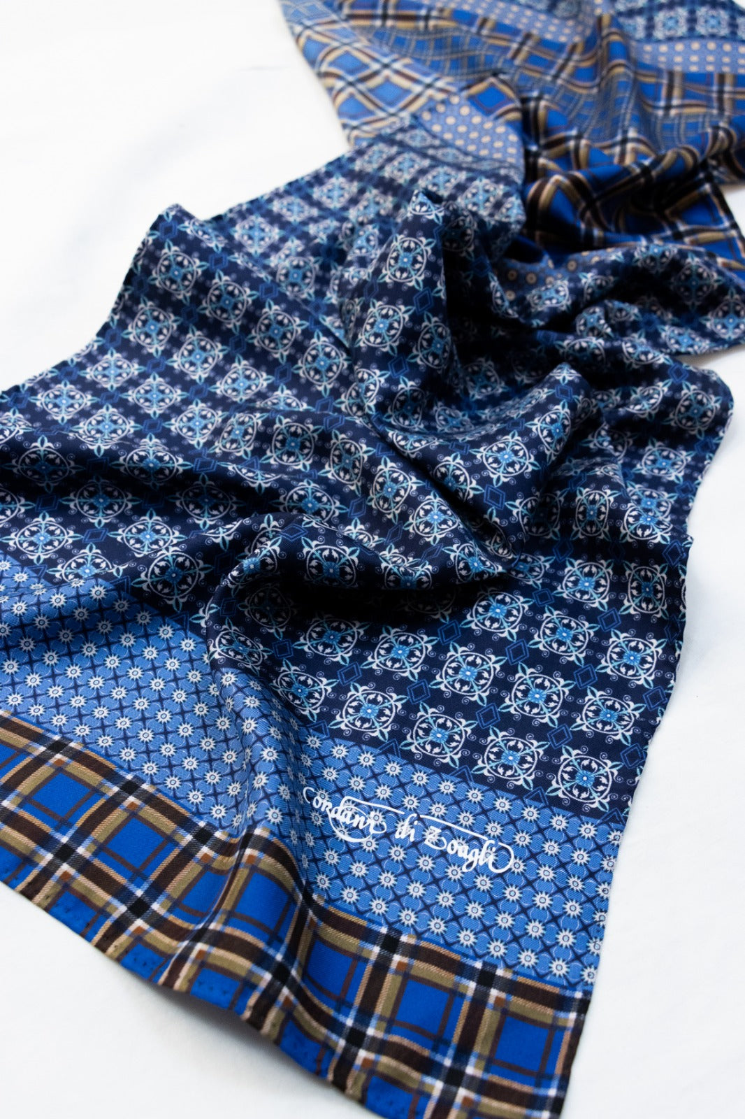 Sciarpa classica in Twill di Pura Seta