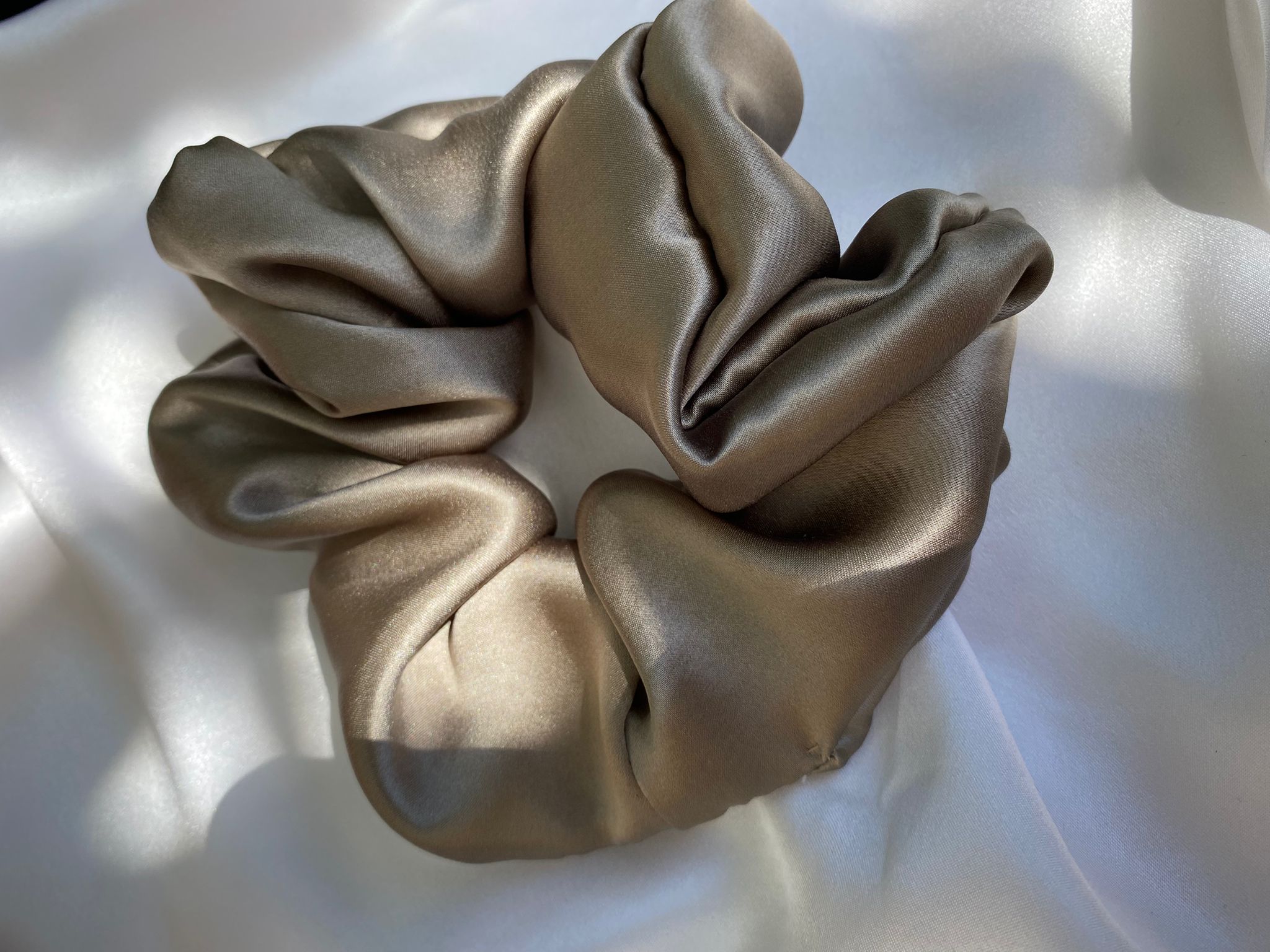 Scrunchies Pura Seta raso tortora