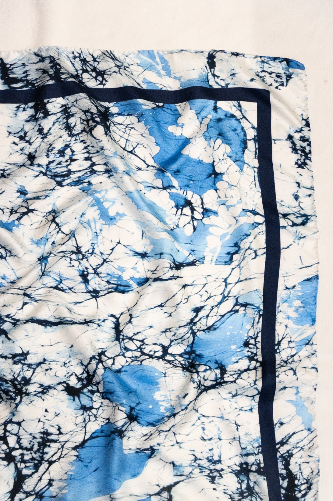 Foulard Classico in Twill di Pura Seta Azzurro e Blu