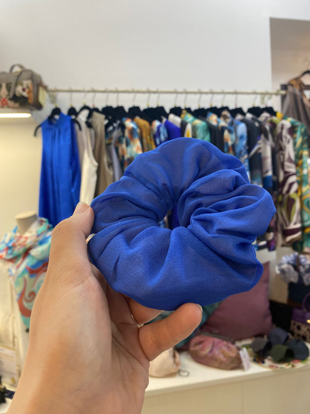 Scrunchies Georgette Pura Seta Azzurro Scuro