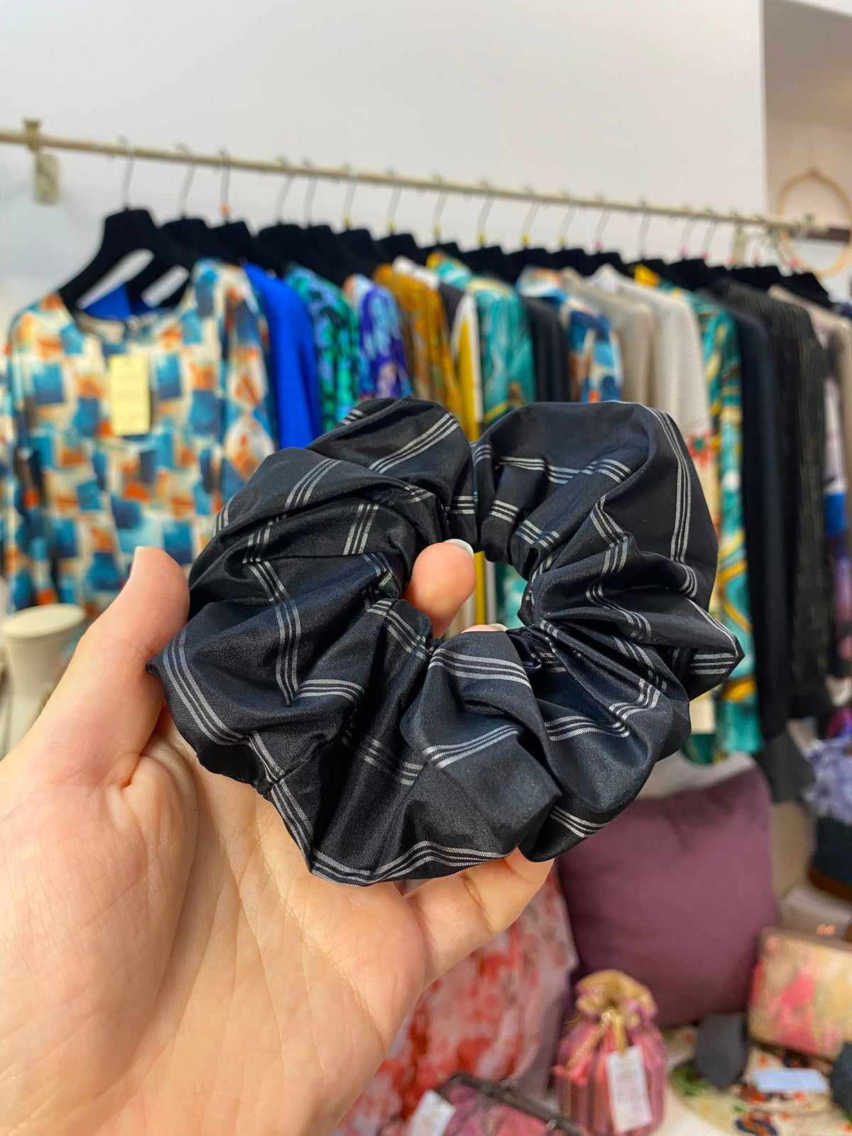 Scrunchies Pura Seta Righe nero