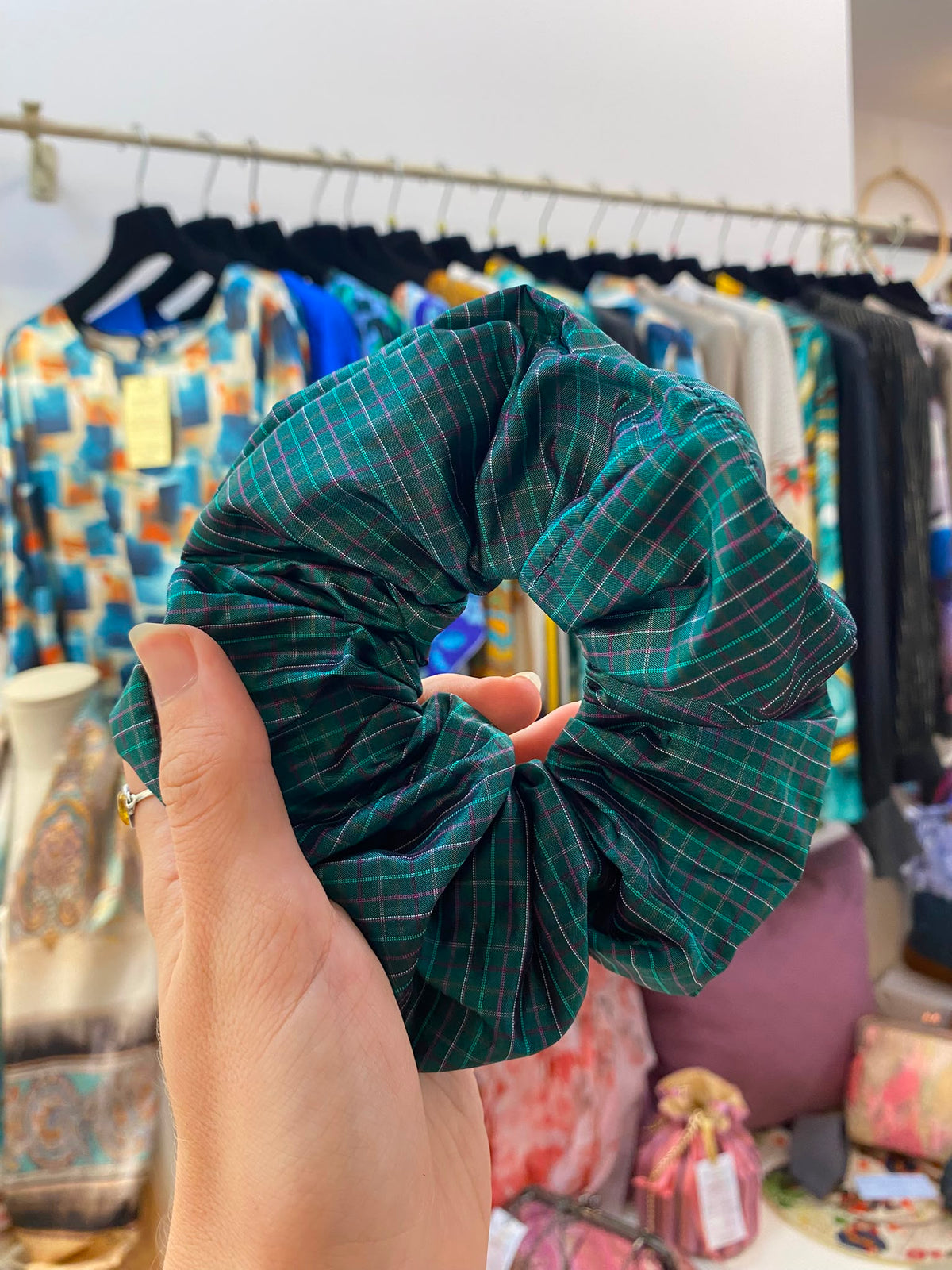 Scrunchies Pura Seta quadretti verdi