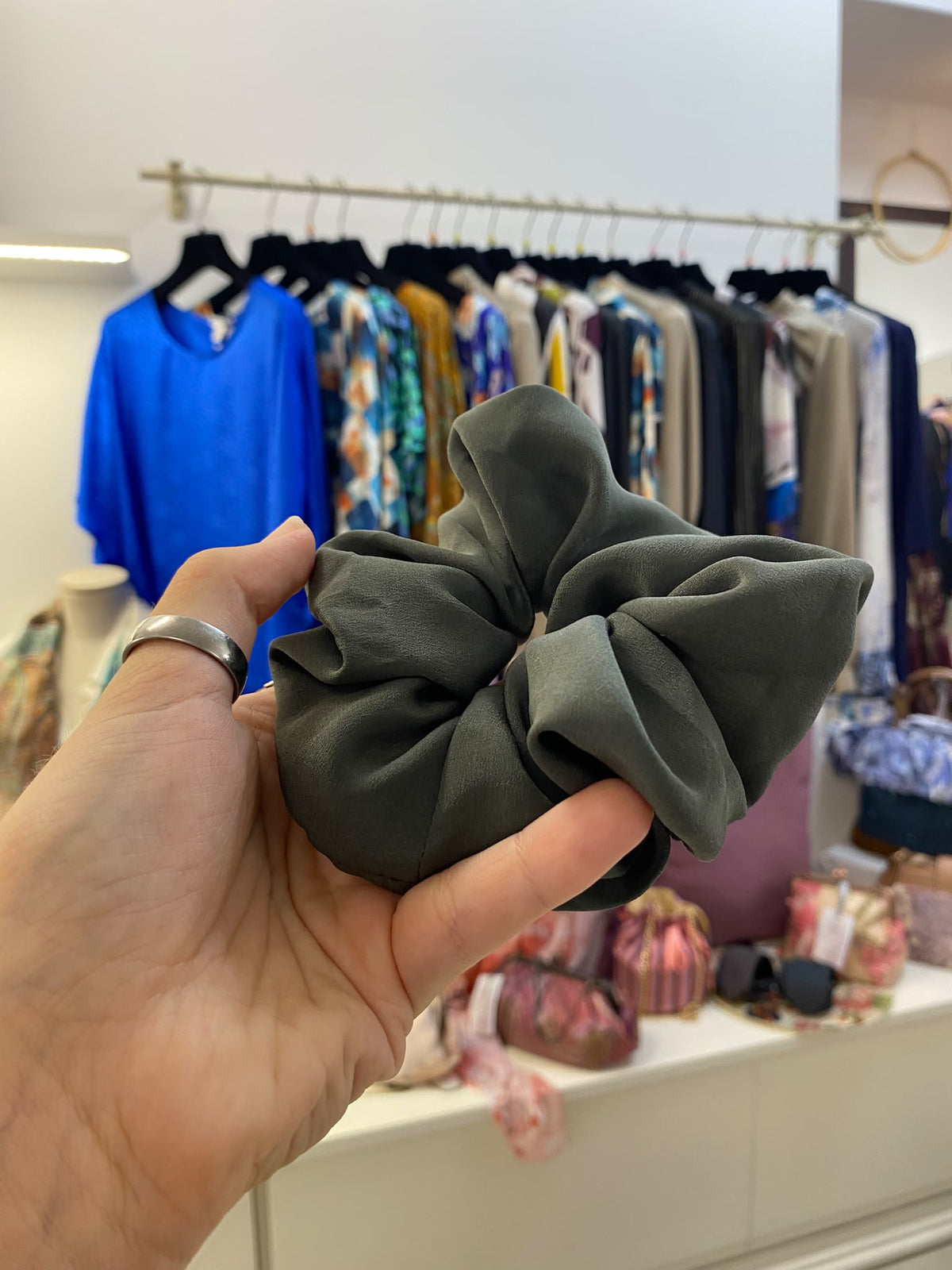 Scrunchies Pura Seta Verde Salvia