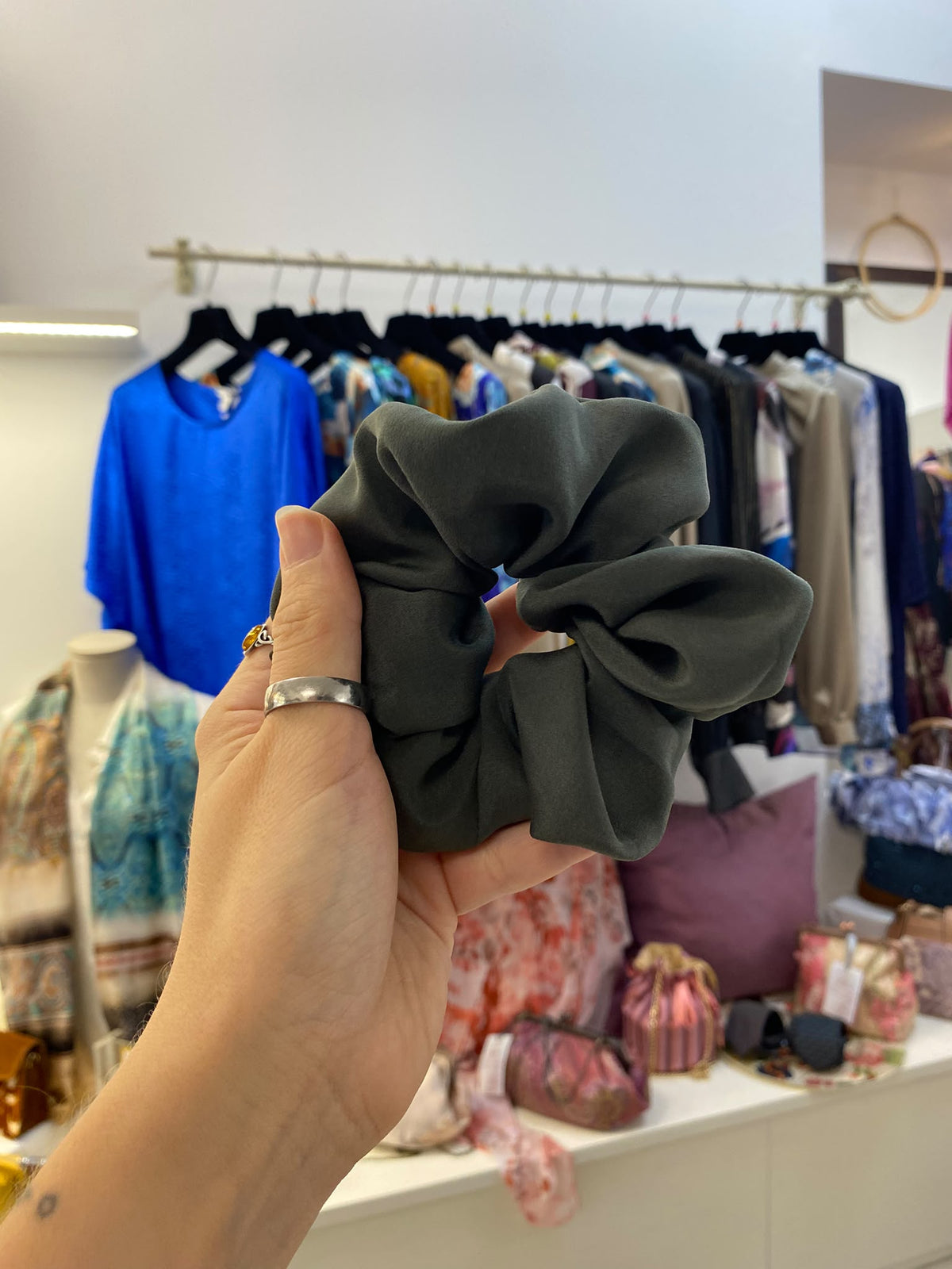 Scrunchies Pura Seta Verde Salvia